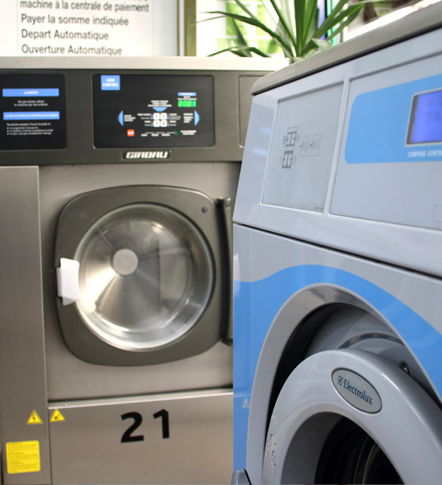 Machines à laver, Laverie self-service automatique MG rue des Dames 75017 Paris